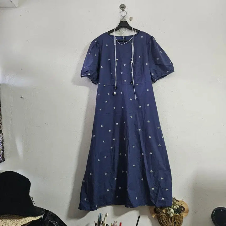 [BUNJANG] Navy Flower Pattern Dress / 네이비 플라워 패턴 원피스