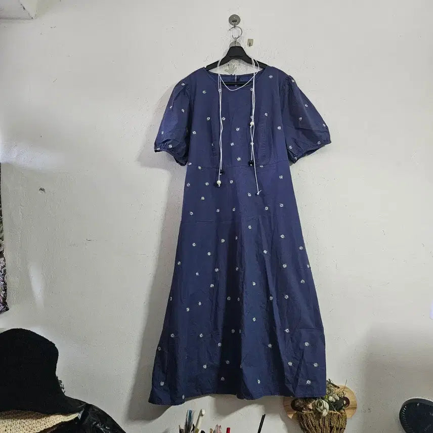[BUNJANG] Navy Flower Pattern Dress / 네이비 플라워 패턴 원피스
