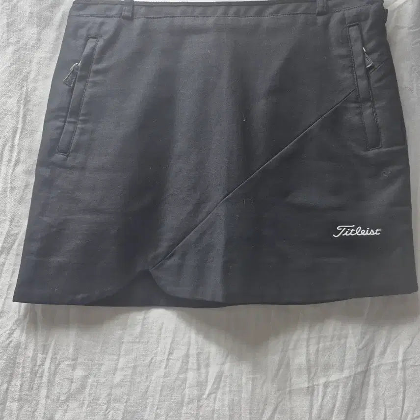 [BUNJANG] Titleist Golf Skirt Black / 타이틀리스트 골프 스커트 블랙