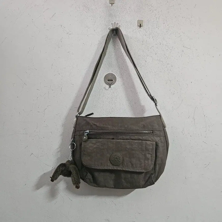[BUNJANG] Kipling Crossbody Bag Khaki / 키플링 크로스백 카키색