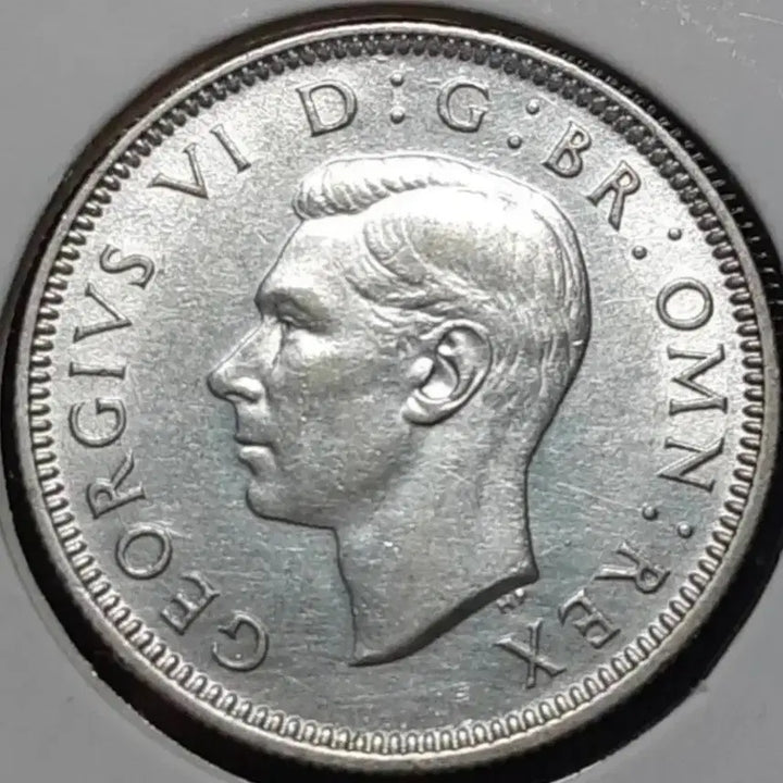 [BUNJANG] United Kingdom 1943 1 Shilling Silver Coin (Uncirculated) / [은화] 영국 미사용 1943년 1실링 은화.외국주화 동전 화폐 주화