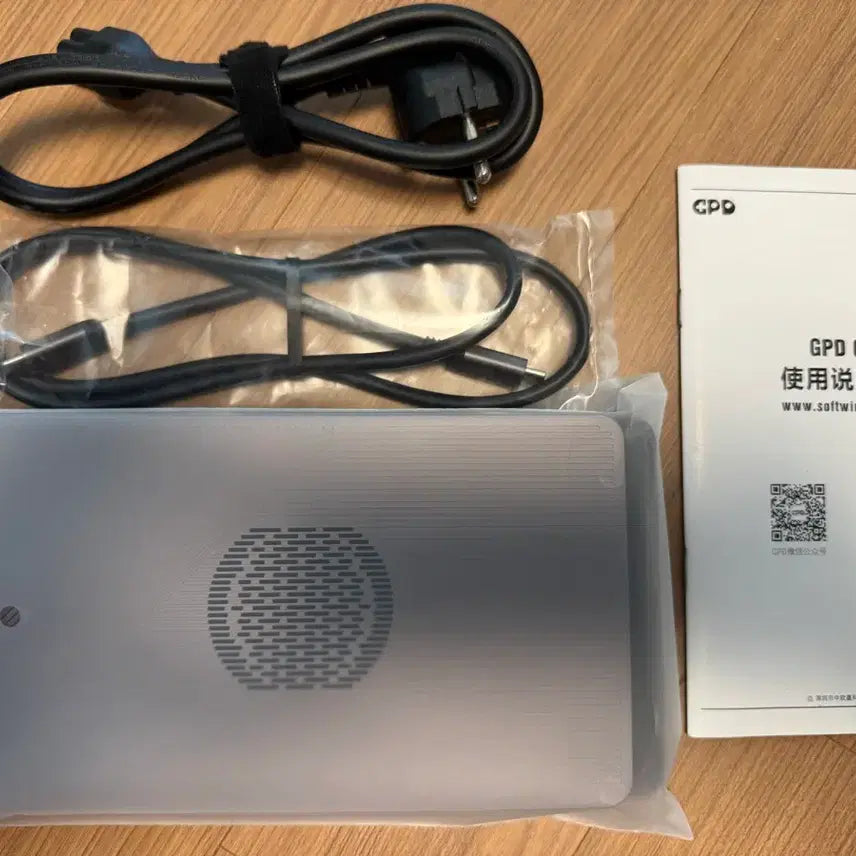 [BUNJANG] GPD G1 eGPU with RX 7600M XT / GPD G1 외장 그래픽 카드 eGPU RX 7600M XT 풀박스