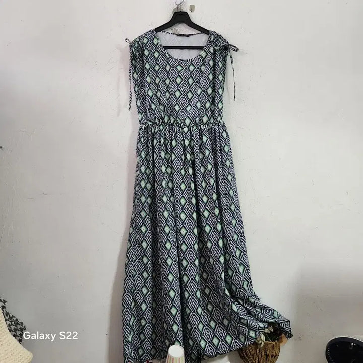 [BUNJANG] Patterned Sleeveless Maxi Dress / 여성 민소매 패턴 맥시 원피스