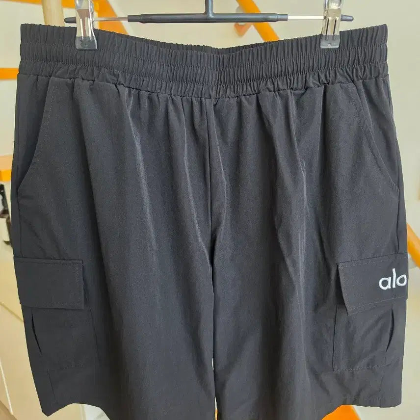 [SOLD OUT] 알로 (alo) 반바지 블랙 새상품급 사이즈 2XL
