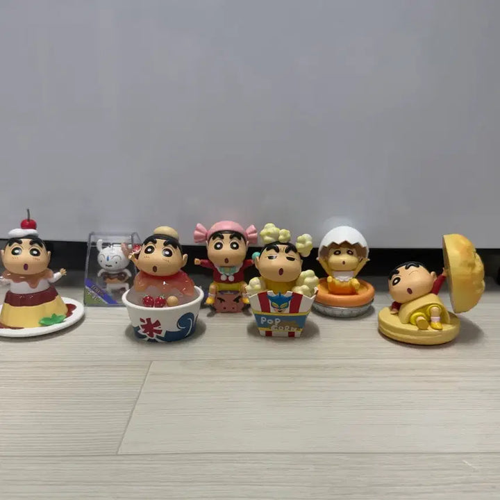 [BUNJANG] 52toys Crayon Shin-chan Dessert Time 7 Figure Set (Unsealed) / 짱구 52toys 디저트 타임 7종 세트 (개봉)