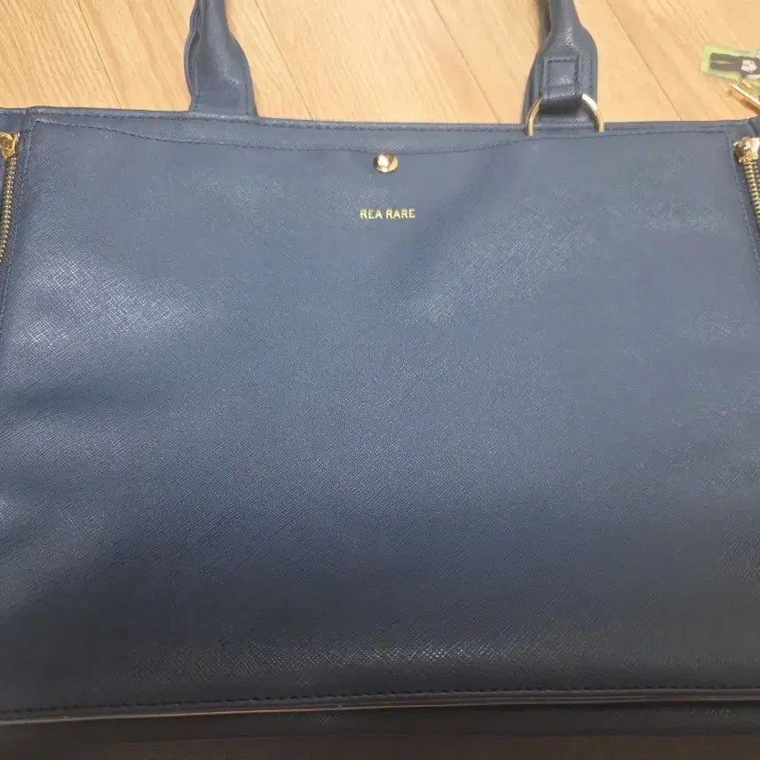 [SOLD OUT] 사용감많른 리아레아 REA RARE 이타백 네이비