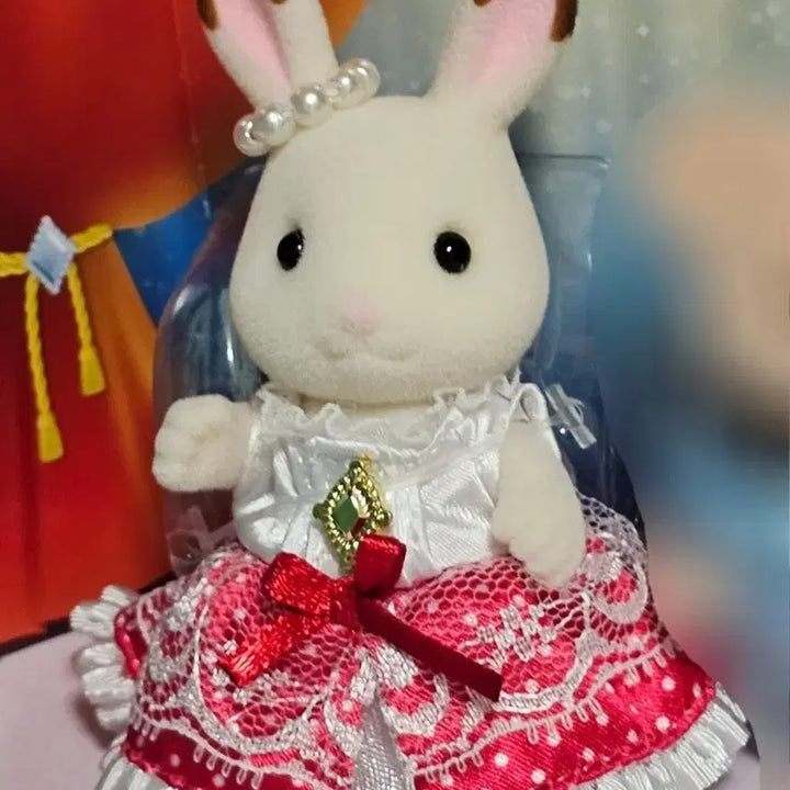 [BUNJANG] Sylvanian Families 40th Anniversary Friends Freya Chocolate Rabbit Girl Party Dress Split Set / 실바니안 40주년 프렌즈 초코 토끼 소녀 프레야 분철 공주 파티 드레스
