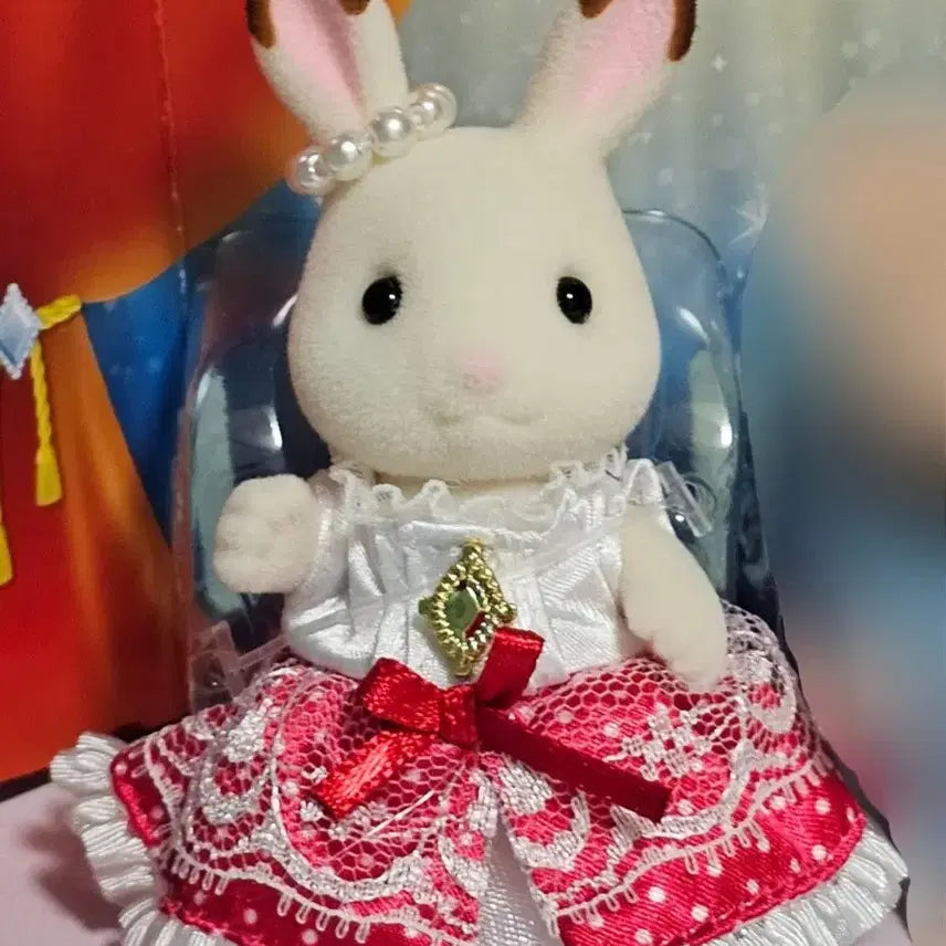 [BUNJANG] Sylvanian Families 40th Anniversary Friends Freya Chocolate Rabbit Girl Party Dress Split Set / 실바니안 40주년 프렌즈 초코 토끼 소녀 프레야 분철 공주 파티 드레스