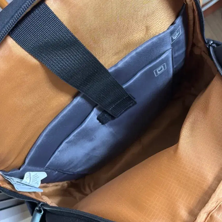 [BUNJANG] Samsonite Squad Laptop Backpack AN0*39002 / 쌤소나이트 스쿼드 노트북 백팩 AN0*39002