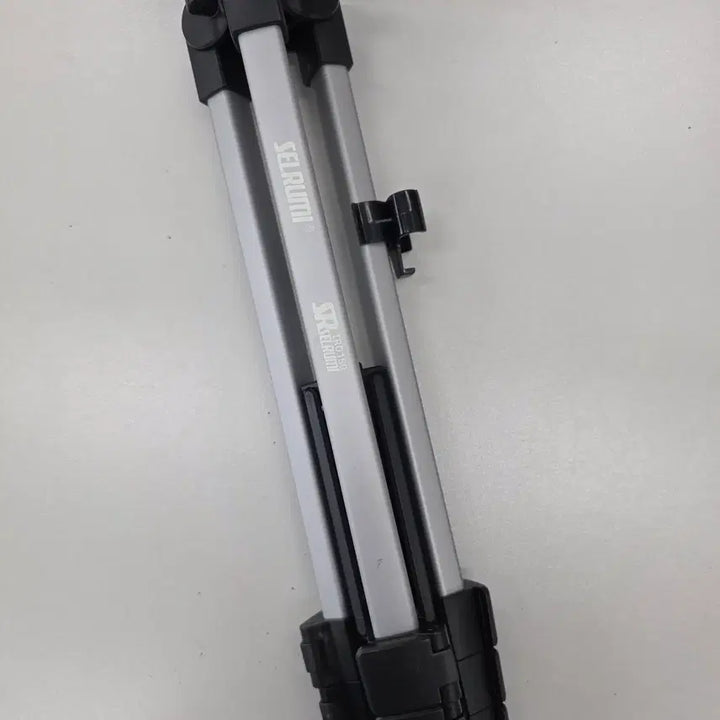 [BUNJANG] Celumi TRD 150 / Maton MF2201 Smartphone &amp; Camera Tripod / 여행용, 스마트폰, 카메라용 장신 셀루미, 매턴 삼각대 판매합니다