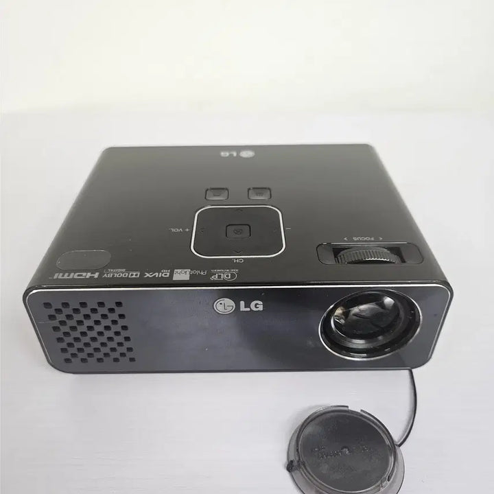 [BUNJANG] LG Portable MiniBeam Projectors (Various Models) / LG 미니빔 프로젝터 여러가지 팝니다.