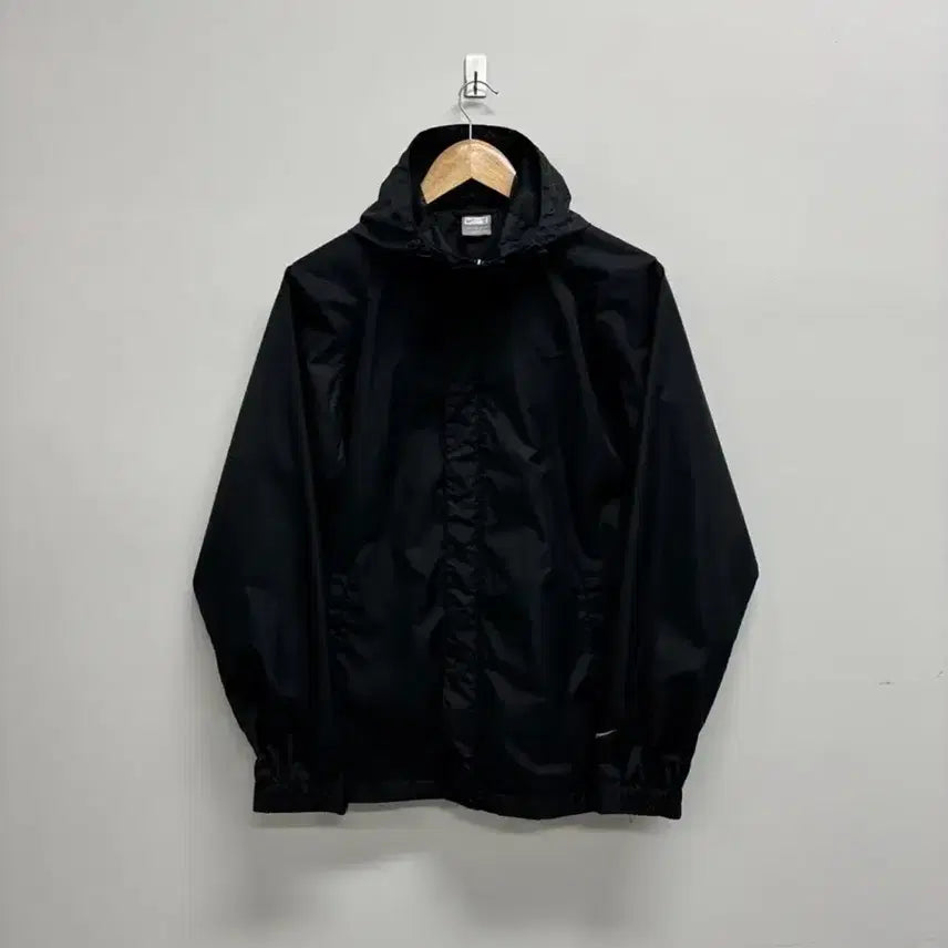 [BUNJANG] Nike Swoosh Windbreaker Black (S) / 나이키 스우시 바람막이 블랙 (s)