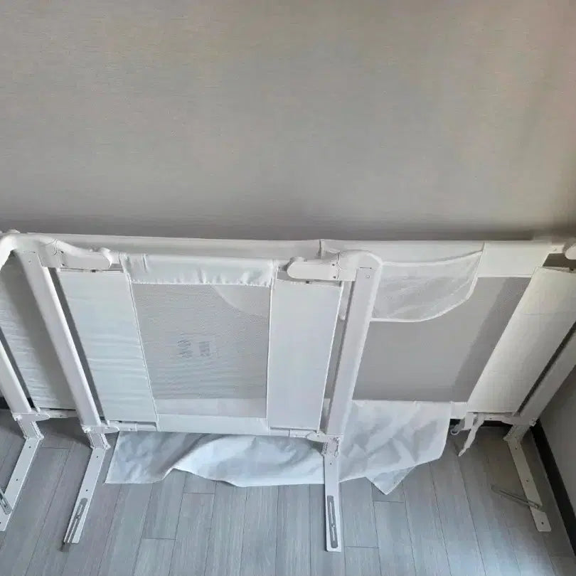 [BUNJANG] Ikea BUSUNGE Bed Guard (160cm) / 이케아 부숭에 침대가드