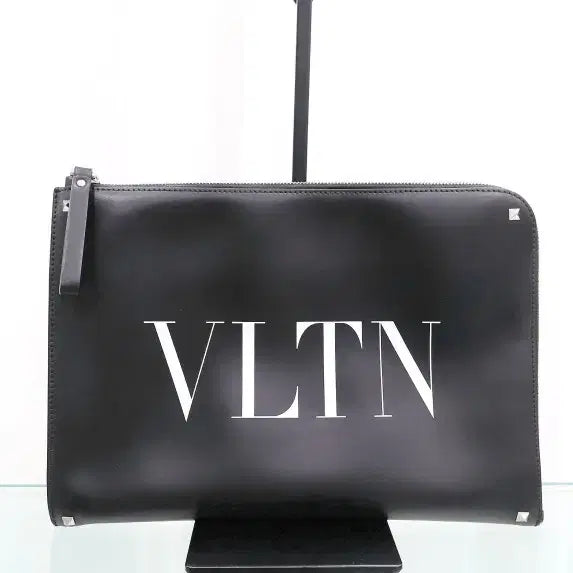 [BUNJANG] Valentino VLTN Logo Clutch Bag VY2B0457 WJW 0NI / 발렌티노 VLTN 로고 클러치백 VY2B0457 WJW 0NI