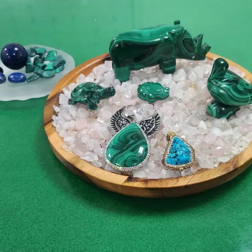 [BUNJANG] Malachite and Lapis Lazuli Stone Carvings, Pendants, Sphere Bundle Set / 말라카이트 원석 조각상 및 펜던트, 청금석 스피어 등 일괄