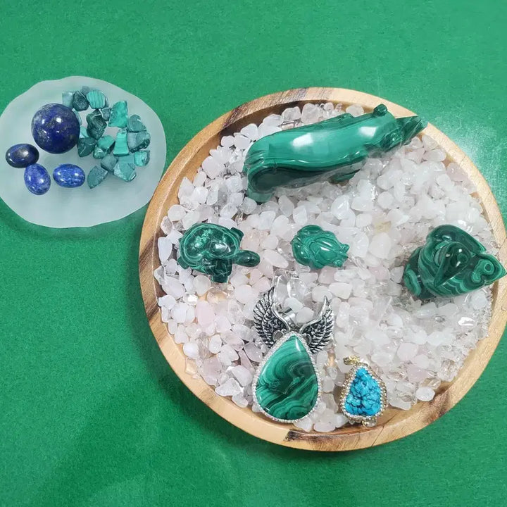 [BUNJANG] Malachite and Lapis Lazuli Stone Carvings, Pendants, Sphere Bundle Set / 말라카이트 원석 조각상 및 펜던트, 청금석 스피어 등 일괄