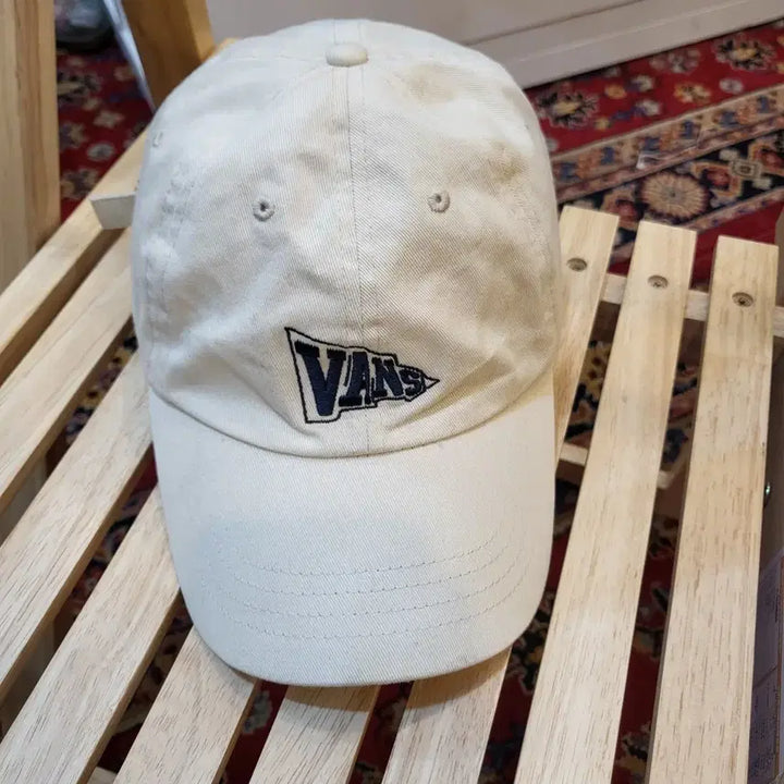[BUNJANG] Vans Logo Ball Cap White / 반스 로고 볼캡 화이트
