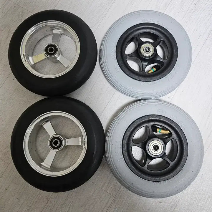 [BUNJANG] Wheelchair Caster Set (6-inch, Pneumatic and Solid Rubber) / 휠체어 6인치캐스터  공기주입식1개 고무 1개내놓읍니다