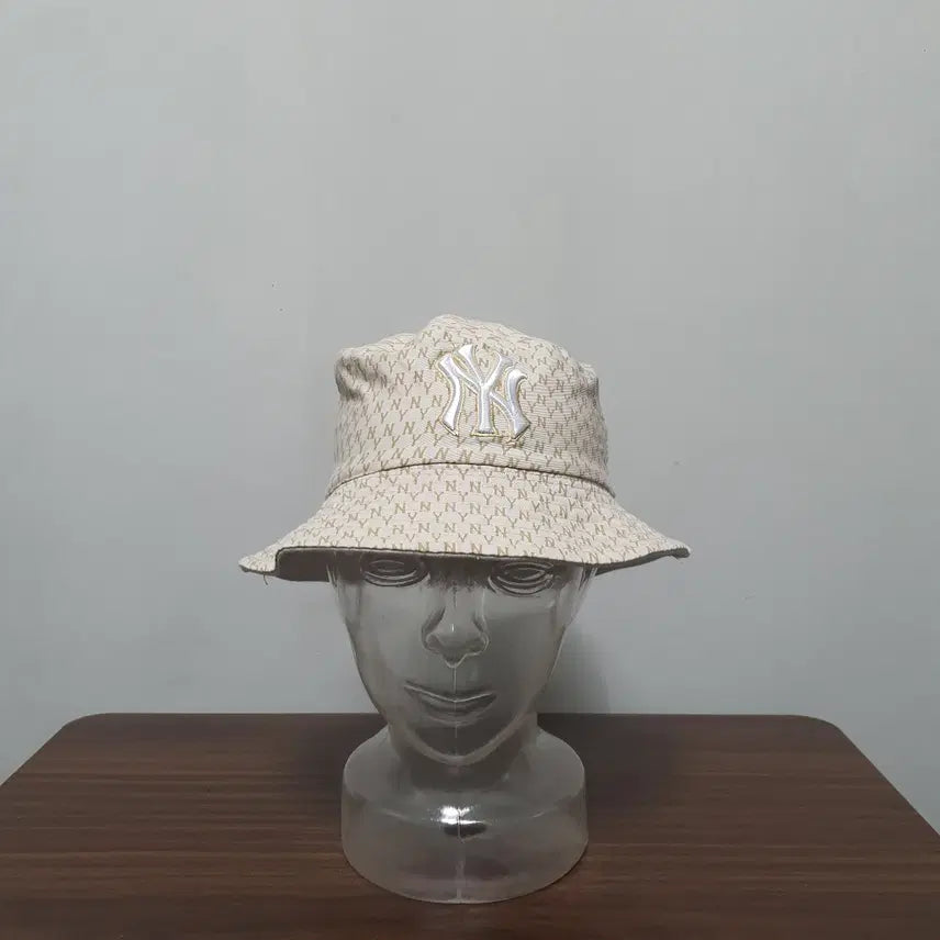 [BUNJANG] MLB Monogram Reversible Bucket Hat / MLB 모노그램 리버시블 버킷햇 모자