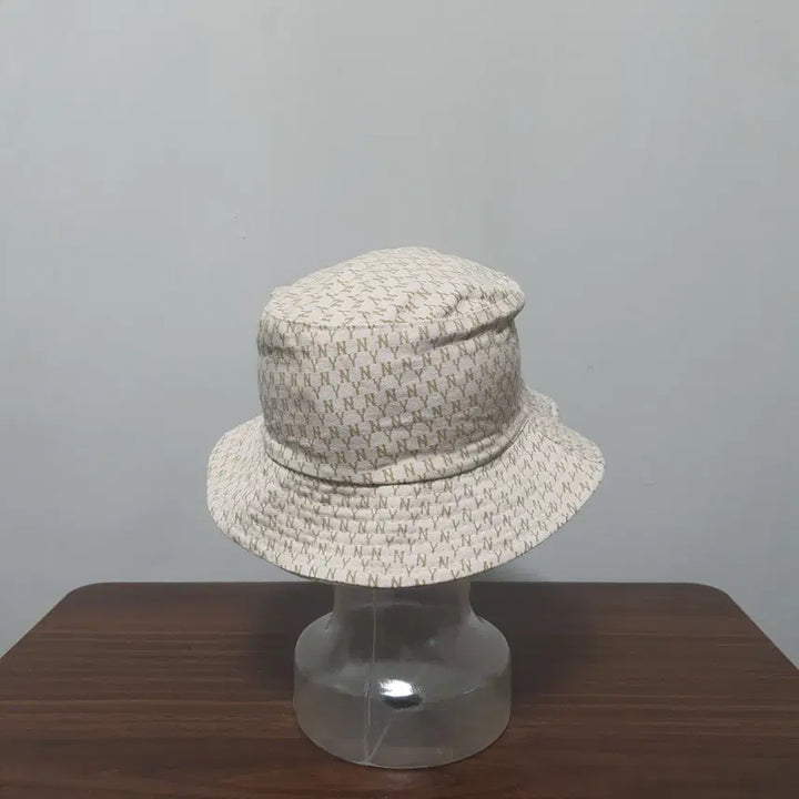 [BUNJANG] MLB Monogram Reversible Bucket Hat / MLB 모노그램 리버시블 버킷햇 모자