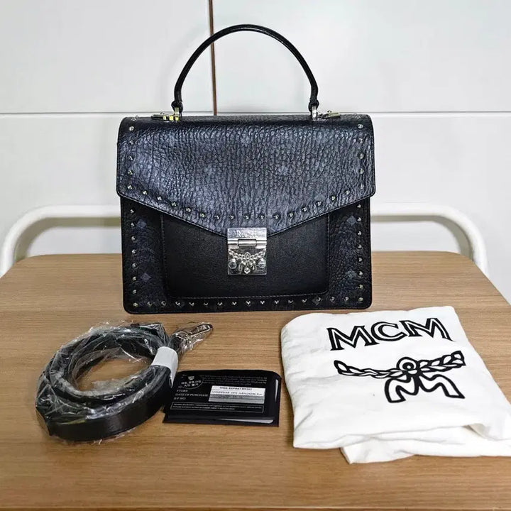 [BUNJANG] MCM Tracy Visetos Satchel Bag Medium / MCM 트레이시 비세토스 사첼백 미디움(풀셋/상태최상)