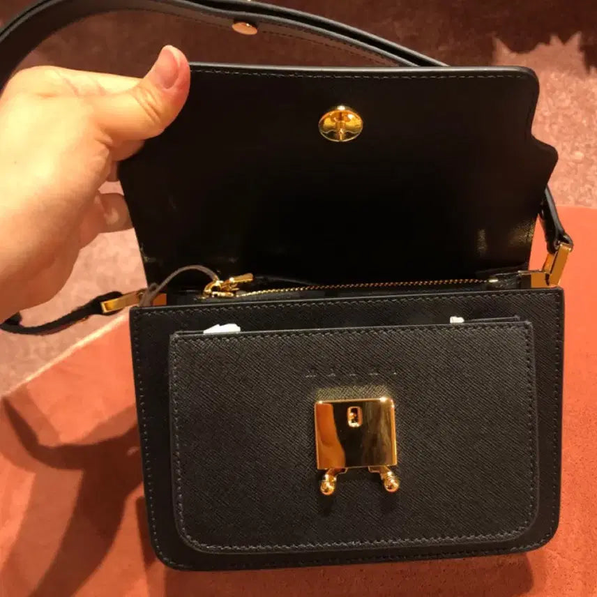 [BUNJANG] Marni Trunk Bag Mini Saffiano Black / 마르니 트렁크백 미니 ( 사피아노 / 블랙 )