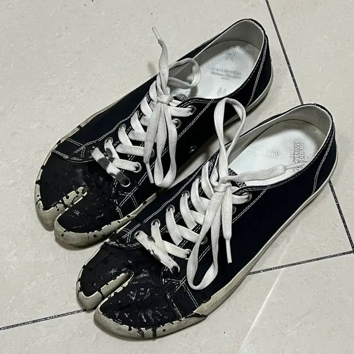 [BUNJANG] Maison Margiela Tabi Sneakers Painted / 마르지엘라 타비 페인팅