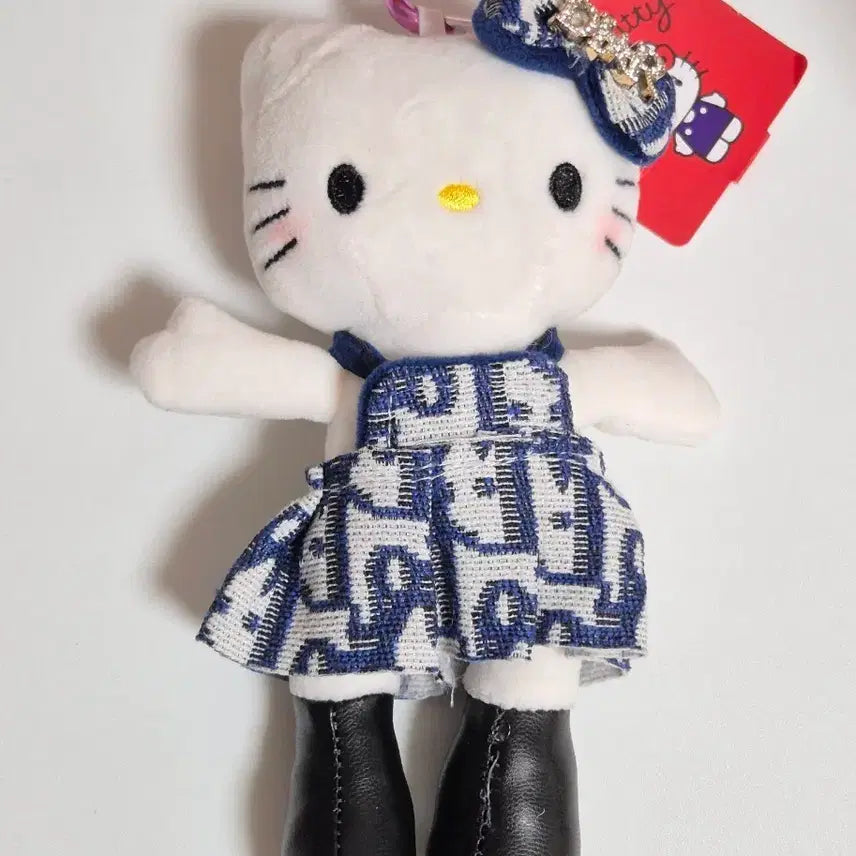 [BUNJANG] Hello Kitty Navy Long Legs Plush Keychain New / (새상품) 헬로키티 롱다리 인형 키링  네이비