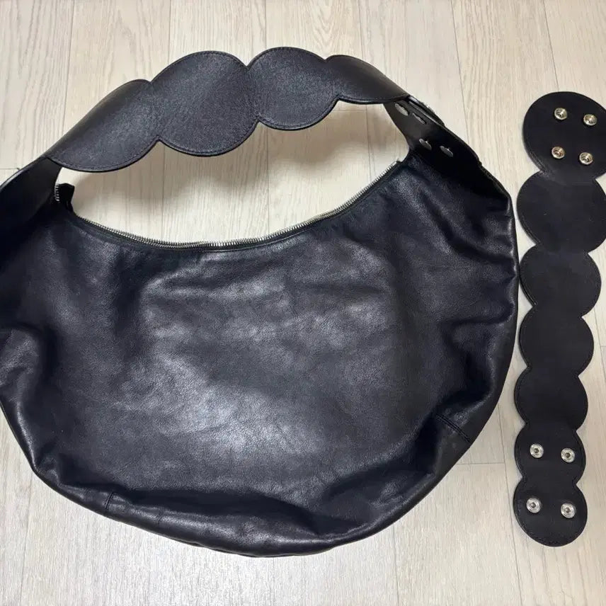 [BUNJANG] Bambole Leather Cello Bag / 밤볼레 첼로백