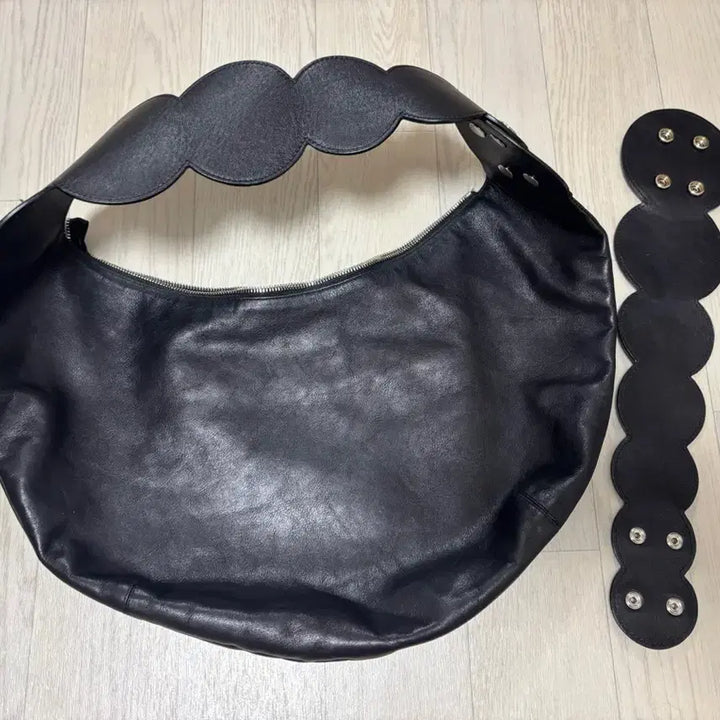 [BUNJANG] Bambole Leather Cello Bag / 밤볼레 첼로백