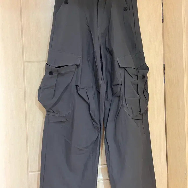 [BUNJANG] Charcoal Wide Cargo Pants / 새상품) 빅카고 단추 차콜 와이드 팬츠 통바지