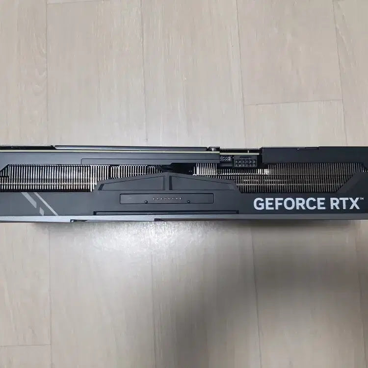 [BUNJANG] Vulcan RTX 4070 Graphics Card / RTX 4070 불칸