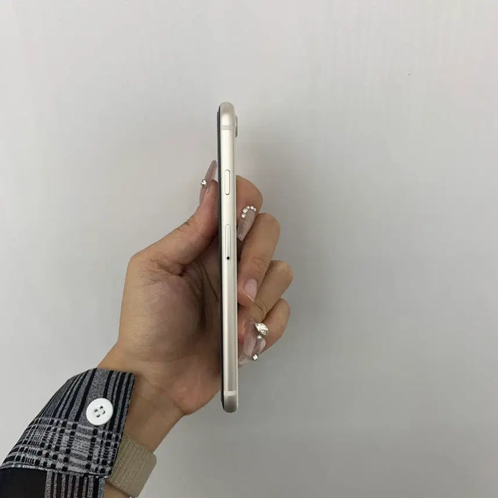 [BUNJANG] Apple iPhone SE 3rd Gen 64GB (Excellent Condition, 100% Battery) / (배터리 100%) S급. 아이폰SE3 64기가 부산중고폰 73328서울