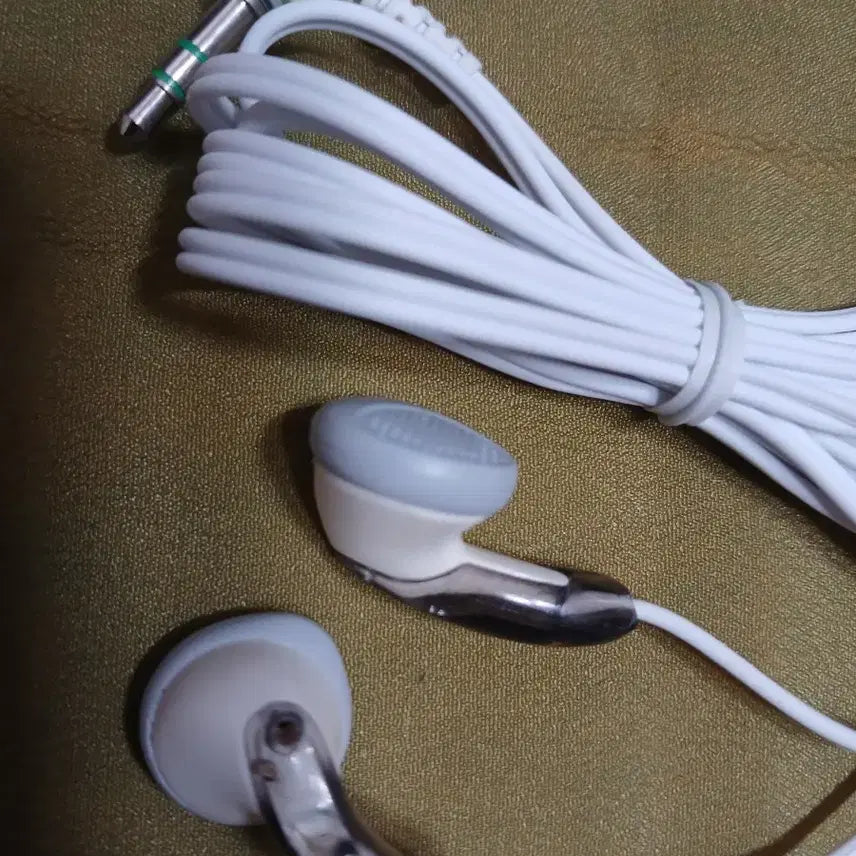 [BUNJANG] Sony Wired Earphones White / 소니 이어폰 화이트