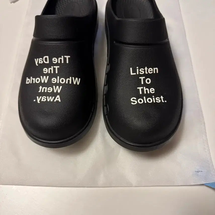 [BUNJANG] OOFOS OOFos Soloist Clogs / 우포스 솔로이스트 클로그 미친 가격에 판매합니다!