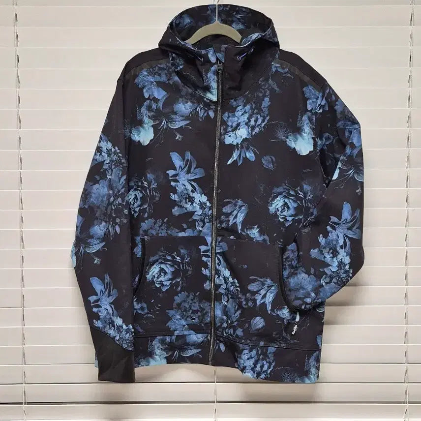 [BUNJANG] Find Out Flower Pattern Hooded Zip-Up (Black) / [Find Out]플라워 패턴 후드집업(사이즈: L~X 가능/색상: 블랙
