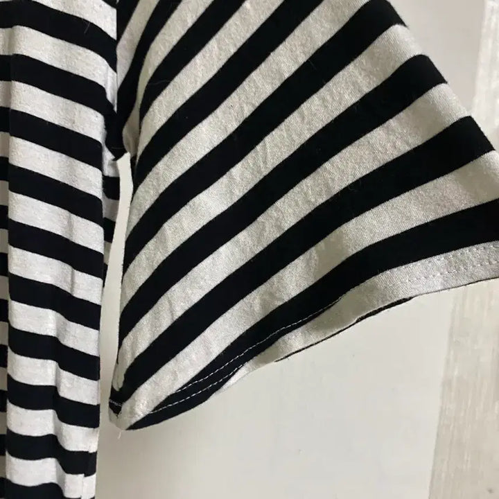 [BUNJANG] Black Stripe T-Shirt (Size 55-66) / 블랙 스트라이프 티셔츠 55-66