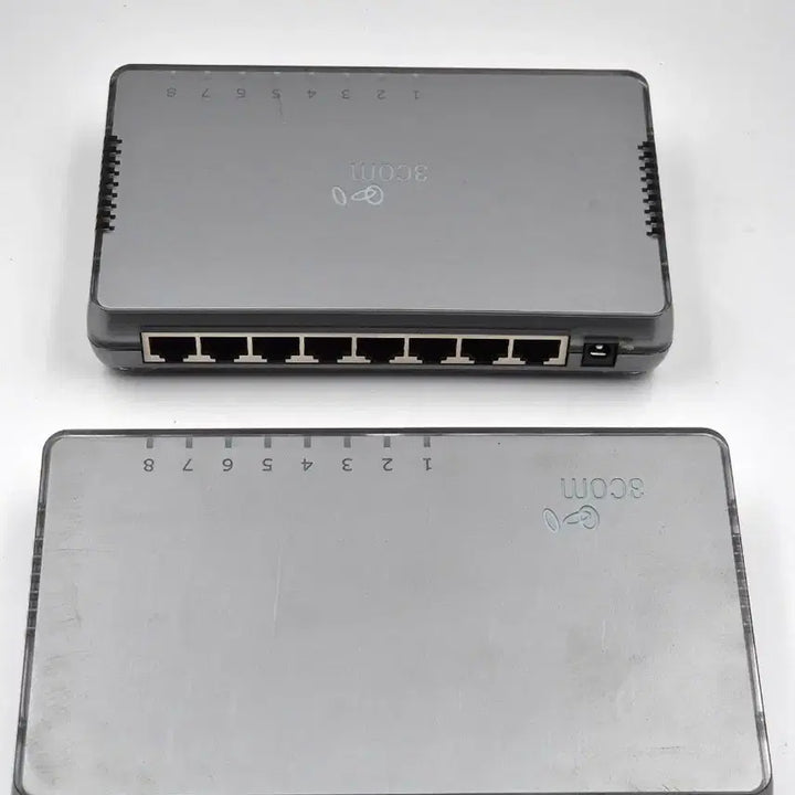 [BUNJANG] 3Com Network Switch Hub Bundle (2 Units) - 8-Port Gigabit Included / 3Com 네트워크 스위치 허브 2대 일괄 8포트 기가비트 포함
