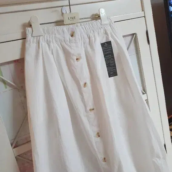[BUNJANG] 8seconds White Button Long Skirt / 에잇세컨즈 화이트 버튼 롱스커트/55~66 새상품