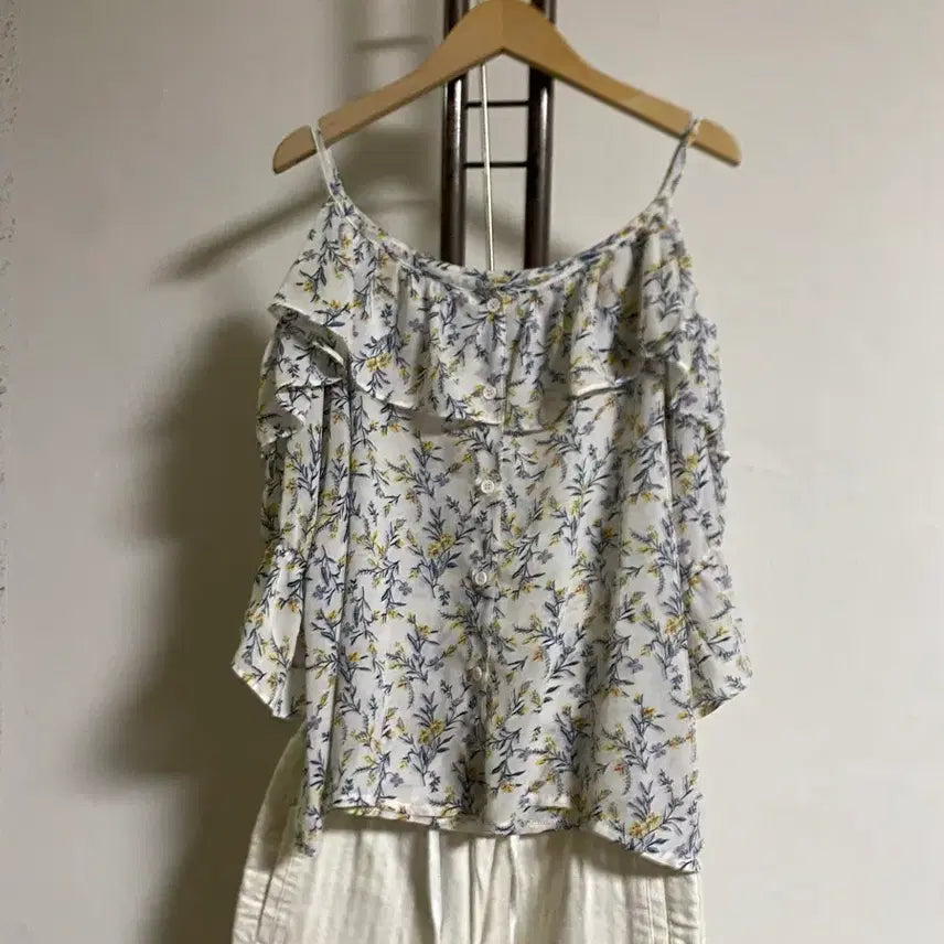 [BUNJANG] Chiffon Off-Shoulder Blouse / 쉬폰 오프숄더 블라우스 66