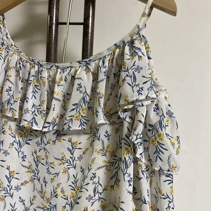 [BUNJANG] Chiffon Off-Shoulder Blouse / 쉬폰 오프숄더 블라우스 66