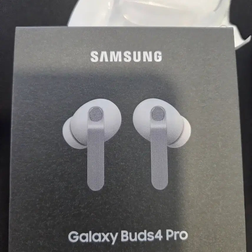 [SOLD OUT] 갤럭시 버즈4 프로 화이트 미개봉