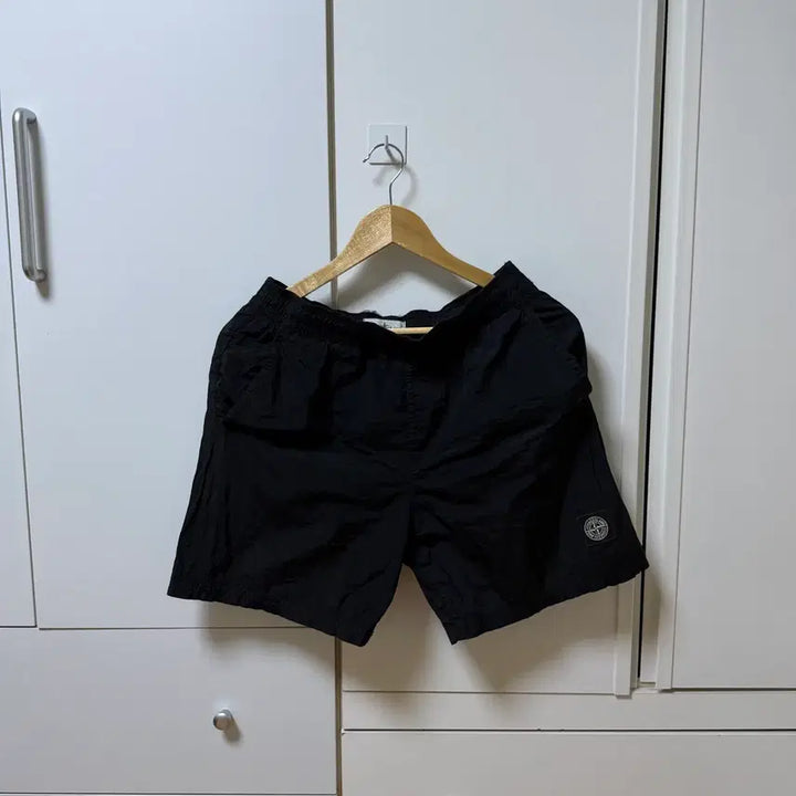 [BUNJANG] Stone Island Nylon Shorts Black S / { S } 스톤아일랜드 나일론 반바지