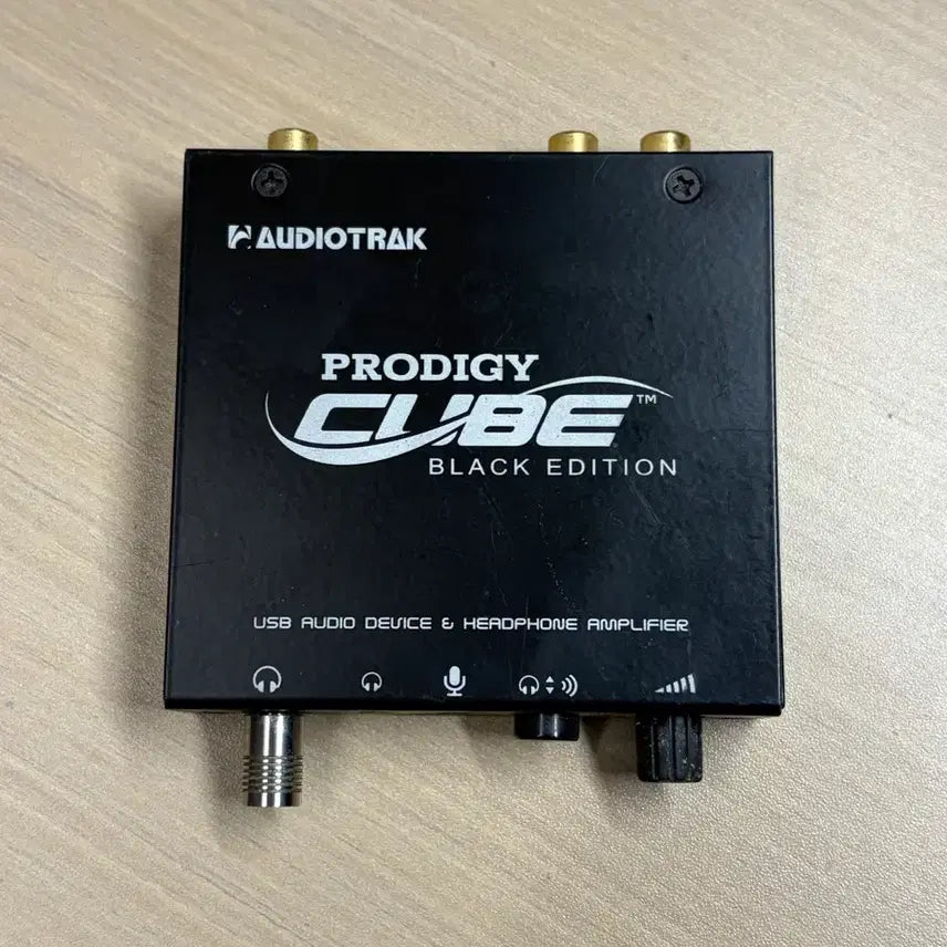 [BUNJANG] AudioTrak Prodigy Cube Black Edition USB Audio Interface Headphone Amplifier / AudioTrak Prodigy Cube Black Edition