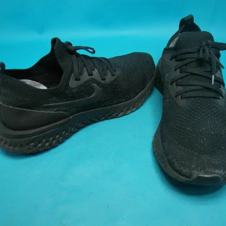 [BUNJANG] Nike Epic React Flyknit Running Shoes / 270/r2-25.5/나이키 에픽 리액트 플라이니트 운동화/구제특별시