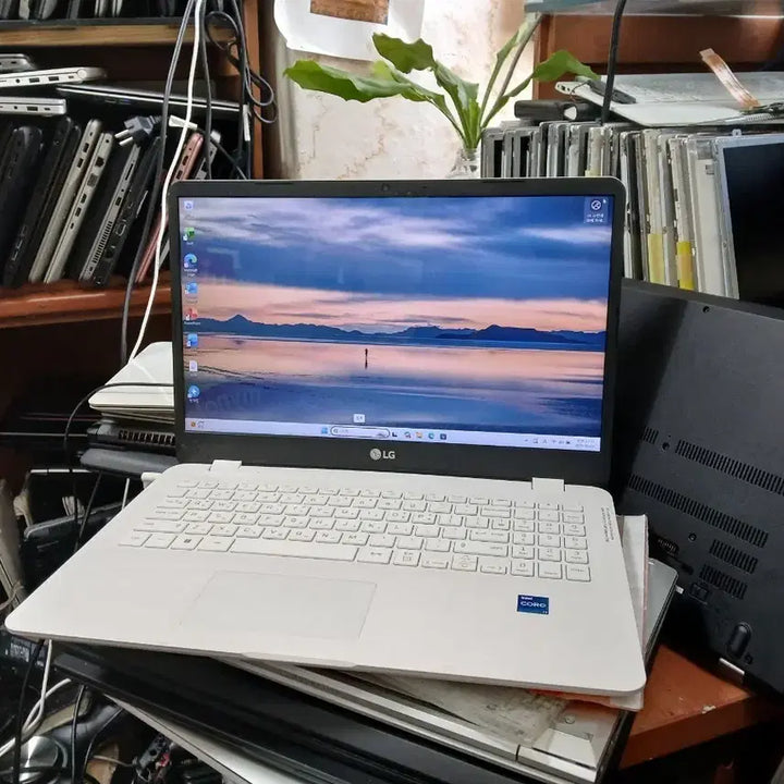 [BUNJANG] LG 15U50P-GP70ML Laptop / LG 15U50P~GP70ML 노트북
