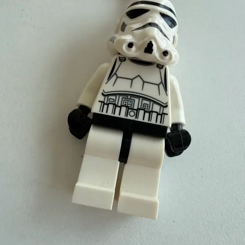 [BUNJANG] LEGO Star Wars Stormtrooper Keychain New / [새상품]레고 스타워즈 스톰트루퍼 키링