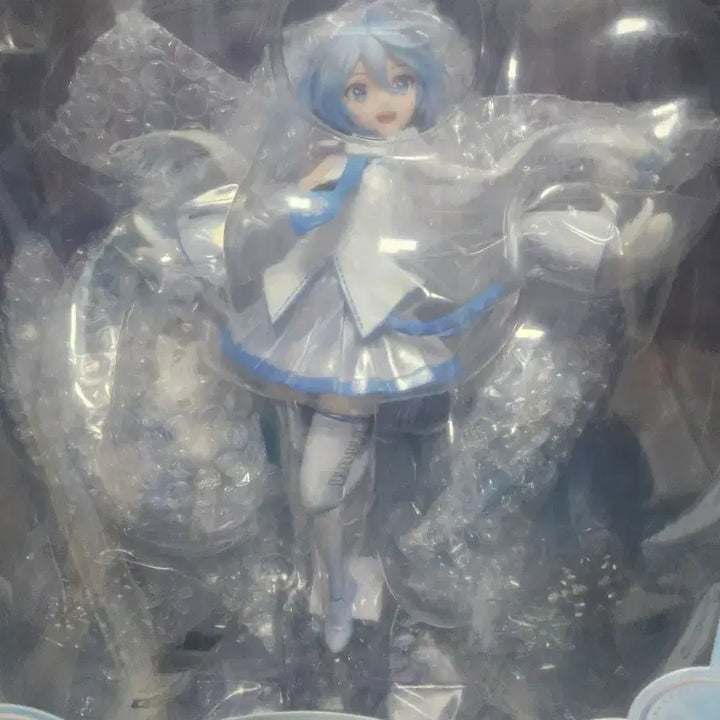 [BUNJANG] Design Coco Yuki Miku Sealed Figure / 디자인코코 유키미쿠 피규어 미개봉 팝니다