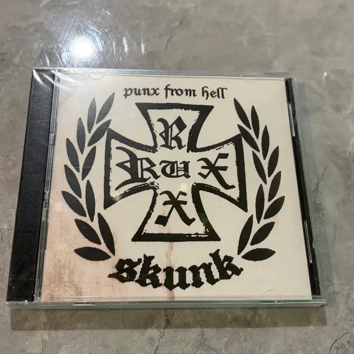 [BUNJANG] RUX 1st Album We Where Are We Going CD / 럭스 (rux) - 1집 우린 어디로 가는가 앨범 CD