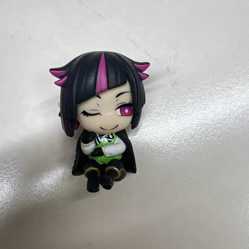 [BUNJANG] Twisted Wonderland Lilia Shoulder Mount / 트위스테 릴리아 어깨쿵